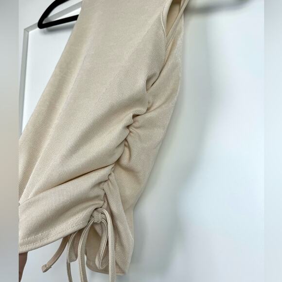 ASOS In The Style Beige Rouch Cropped Tank Size 6 Medium - Picture 2 of 7